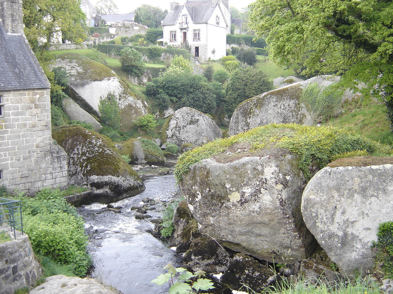 chaos-de-huelgoat Hébergement vacances centre Finistère pour randonner